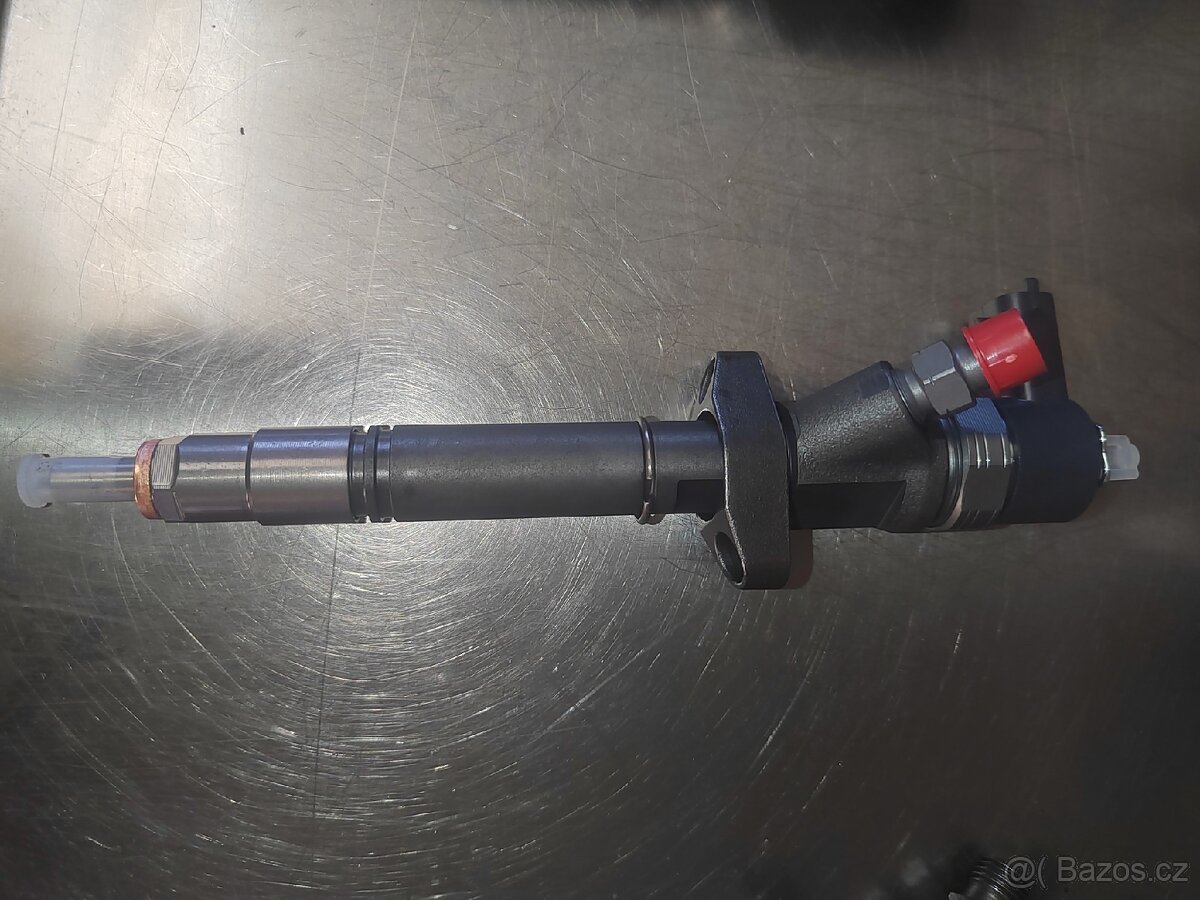 Nový vstřikovač vstřik 2.5dci 0445110265 - 2