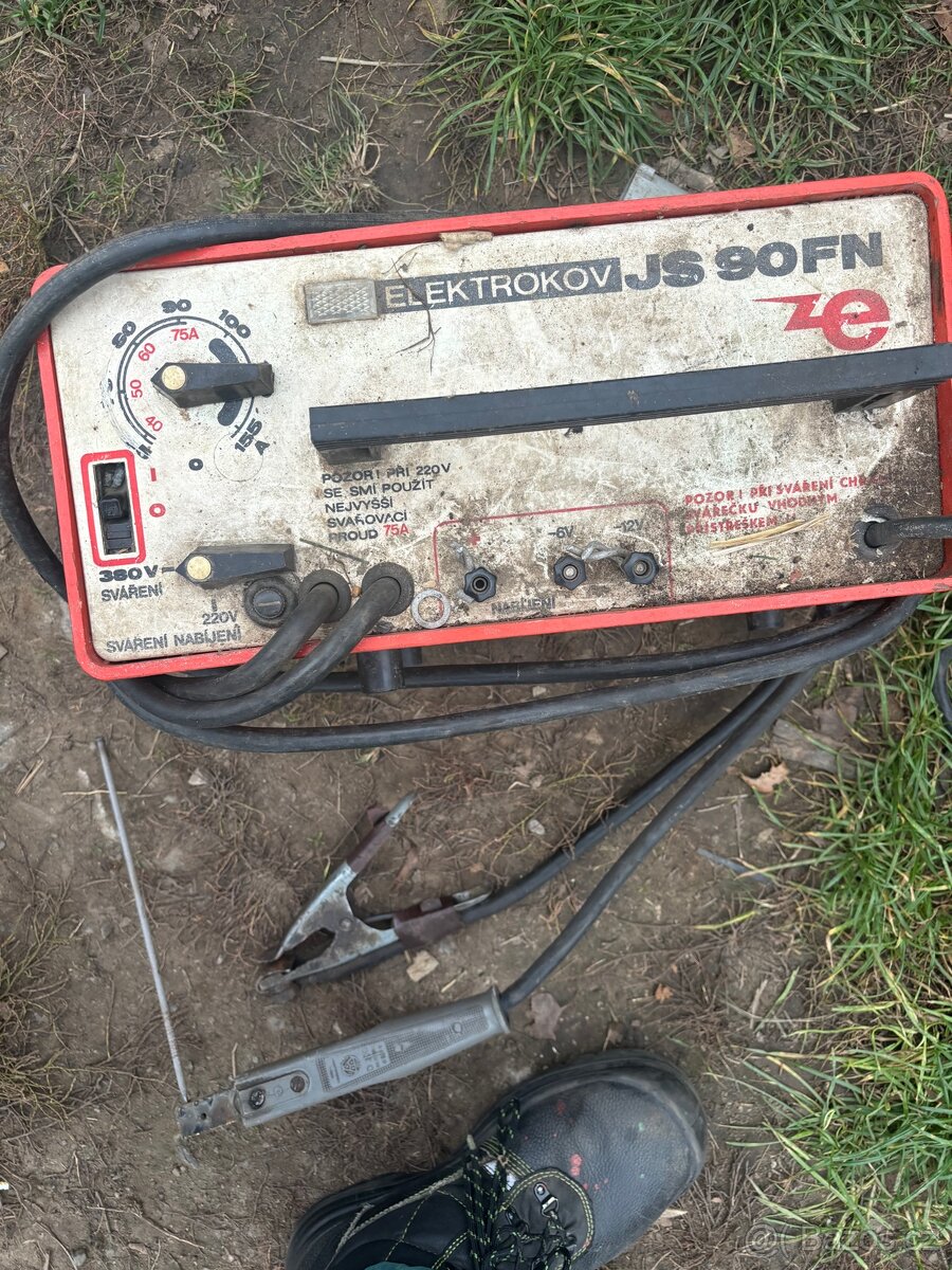 Svářečka elektrokov JS90FN - 2