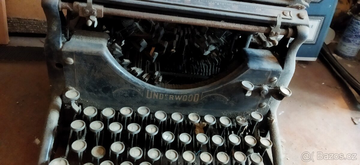 Psací stroj - 2