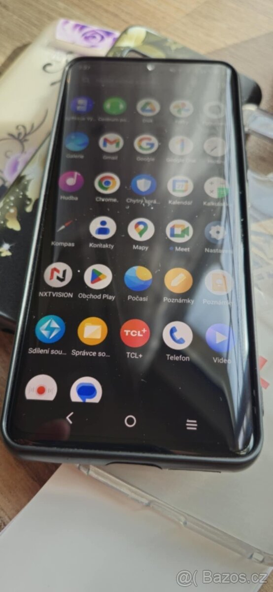 TCL 10 PRO jako nový - originál balení, super foťák - 2