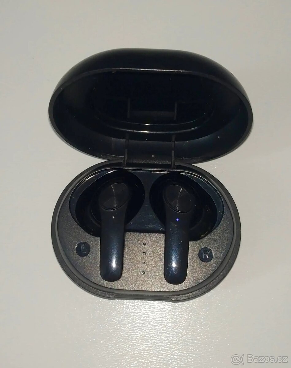 Bezdrátová sluchátka RCS TWS EARBUDS Bluetooth 5.0 - 2