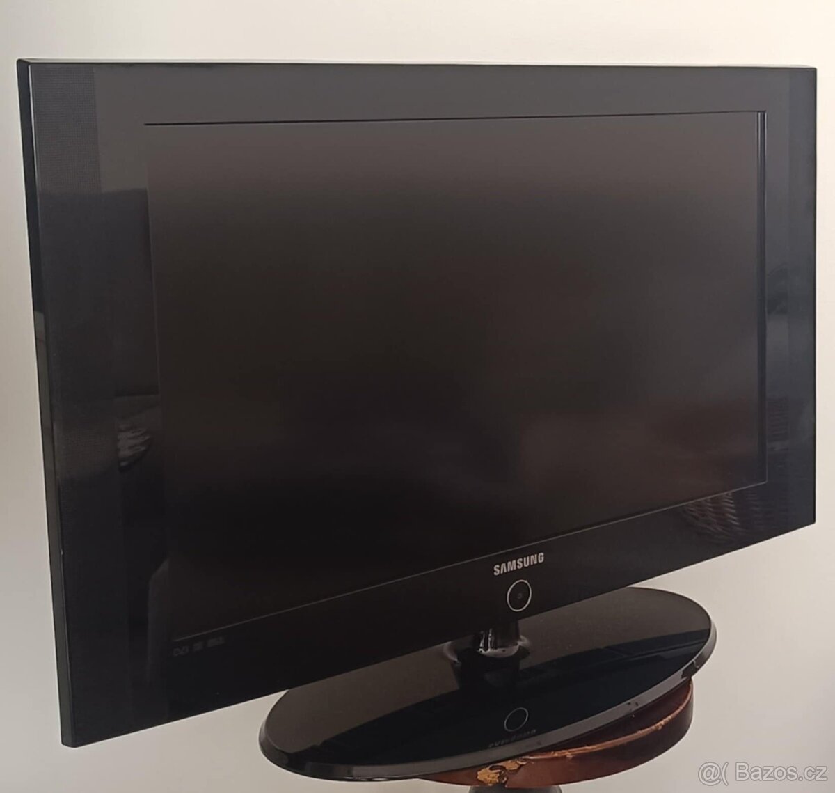 Televize Samsung úhlopříčka 81 - 2