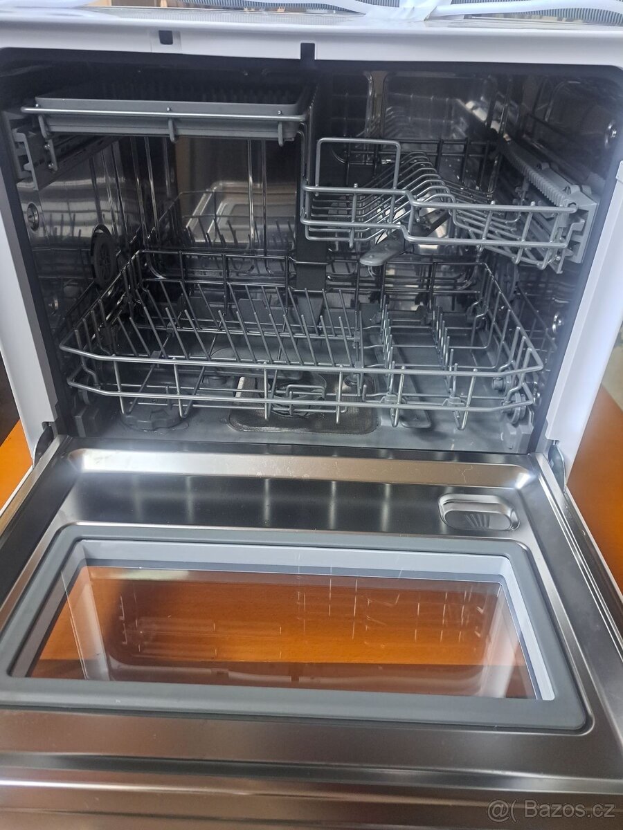 Myčka na nádobí Siguro - 2