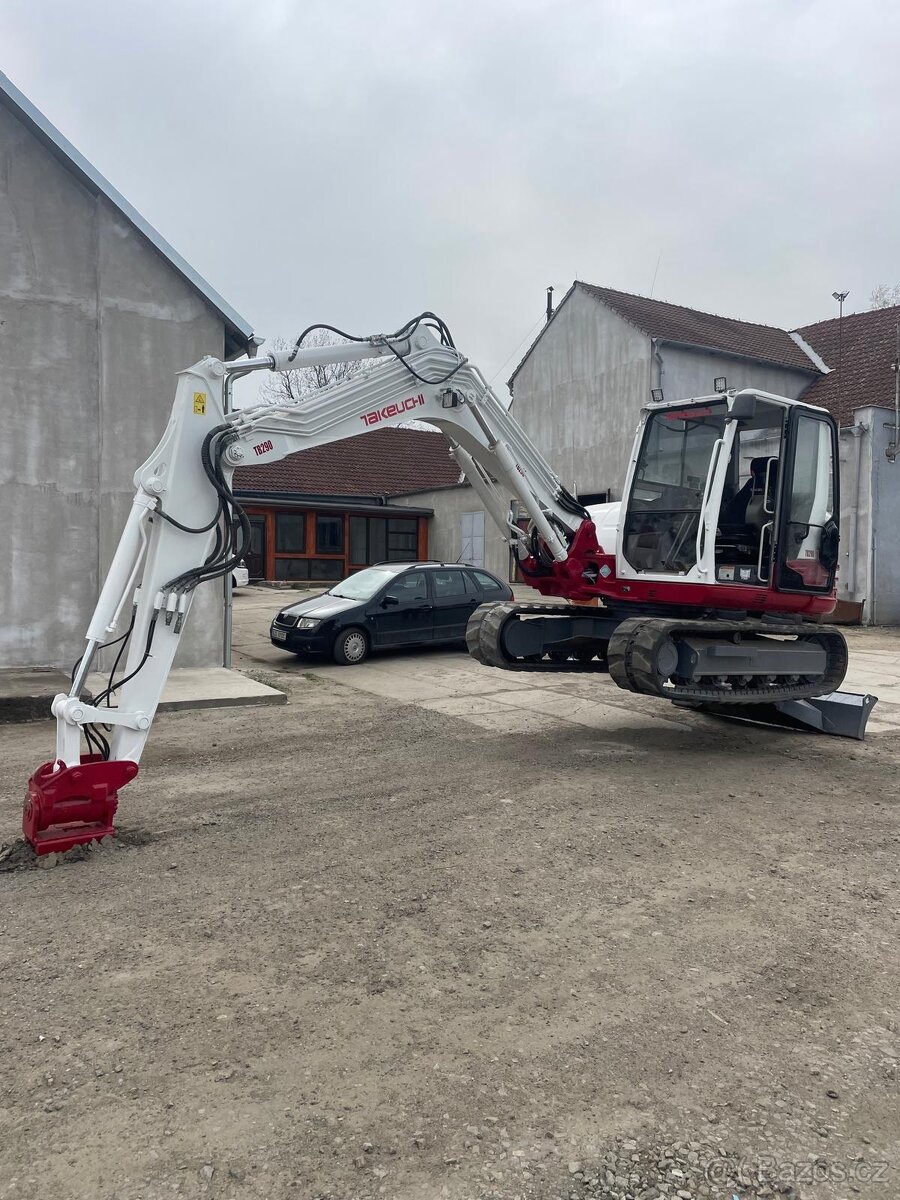 Takeuchi TB290 - 2