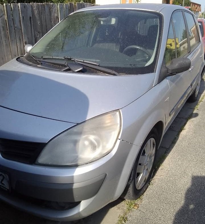 Renault Megane Scenic 2.0 benzín rok 2006 - 2