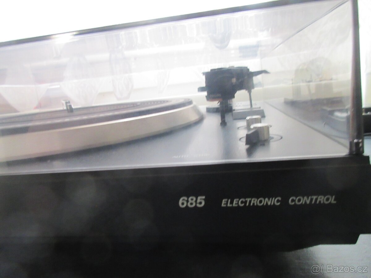 Philips 685 gramofon - 2