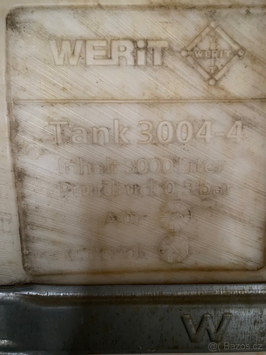 Plastová nádrž 3000 l - 2