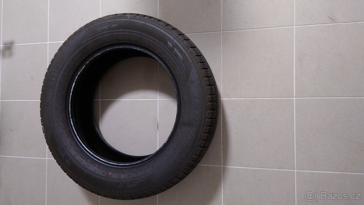 Pneumatiky Kumho Crugen Premium KL33 255/60 R18 108H - 2