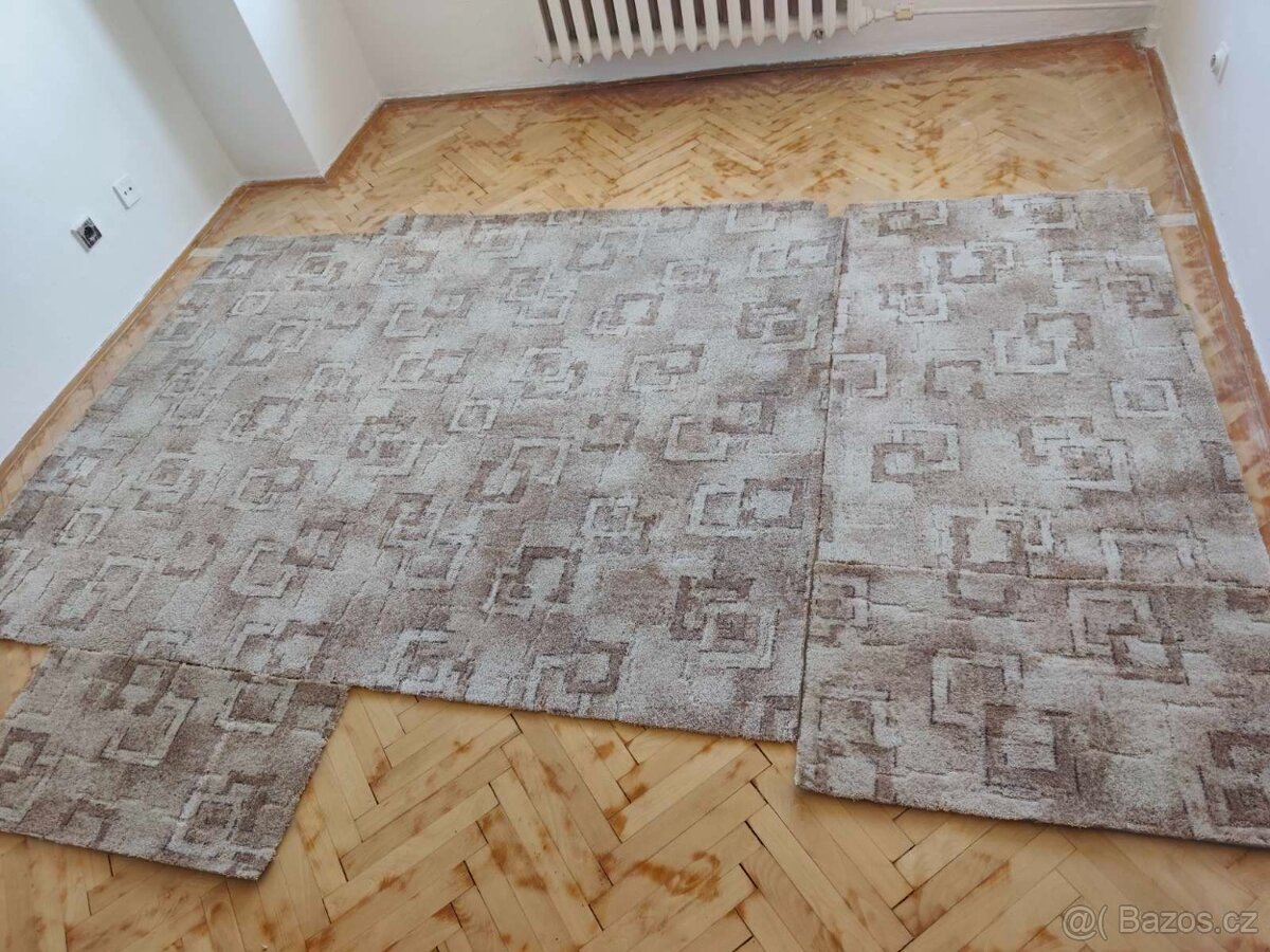 Béžový koberec - 2