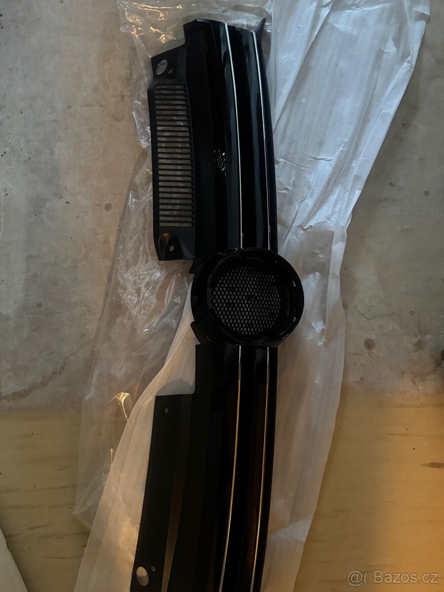 WW Golf přední maska a nárazník NOVÉ - 2