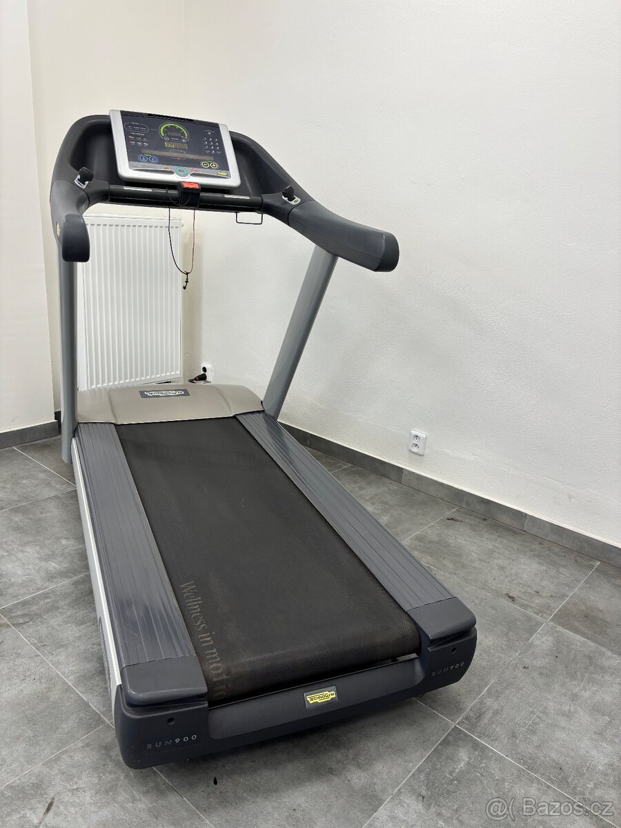 Technogym excite 700 led displej - 2