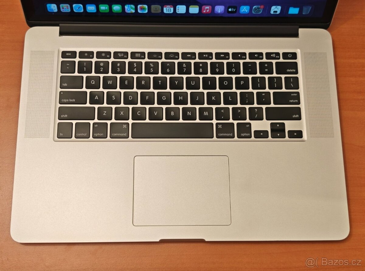 Apple MacBook Pro 2015 15" 2.8/16G/512G/AMD - 2
