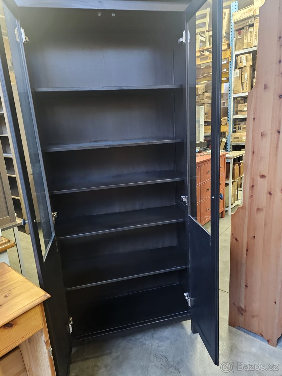 VITRÍNA IKEA HEMNES - 2