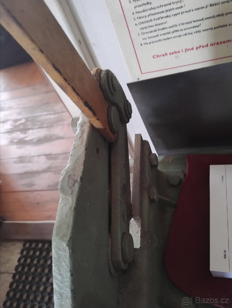 Nůžky na plech a kulatinou. - 2