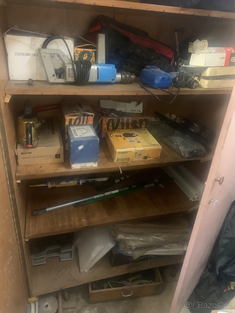 Stará skříň za odvoz - 2