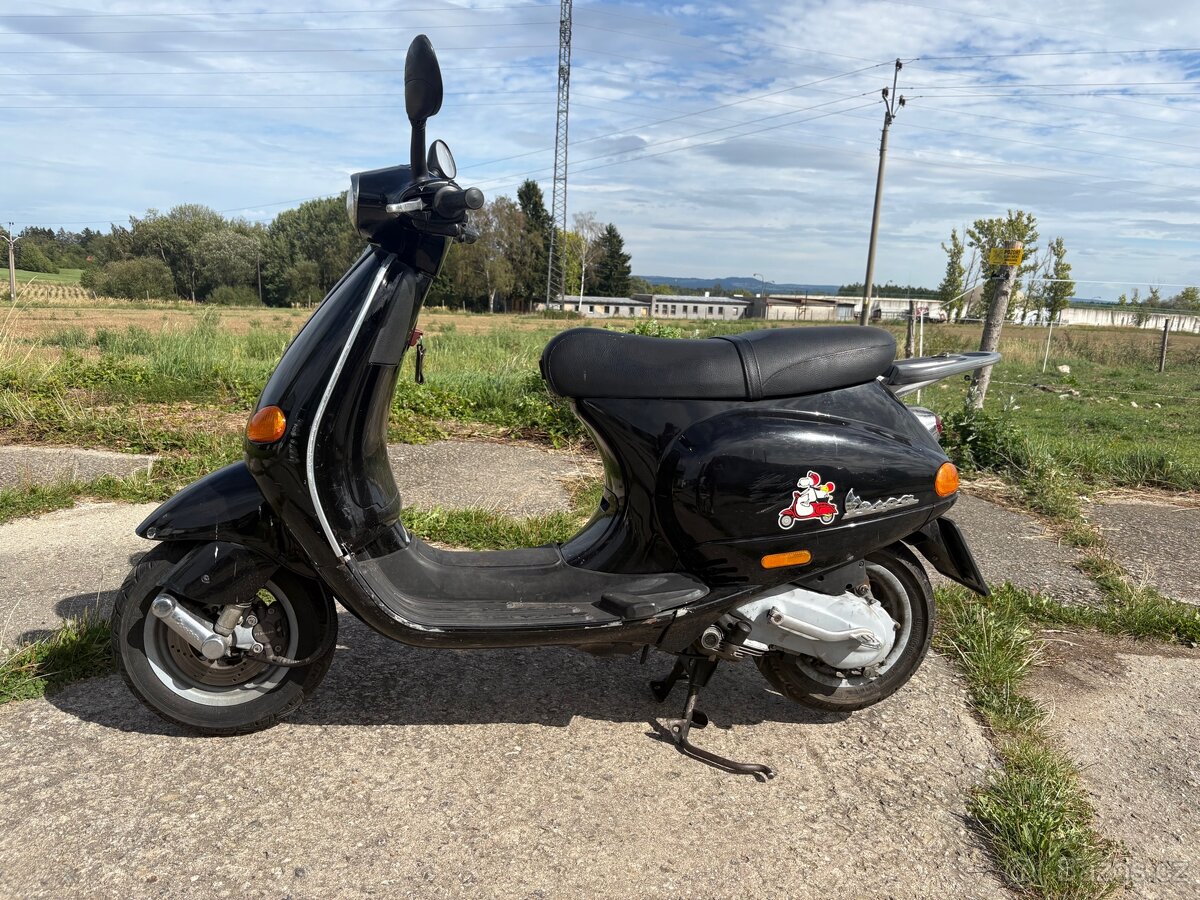 Piaggio Vespa ET4 125ccm - 2