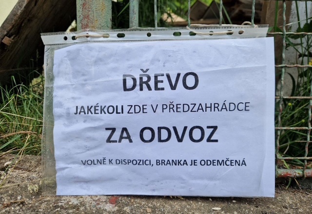 Palivové dřevo zdarma za odvoz Jinačovice u Brna - Kuřim - 2
