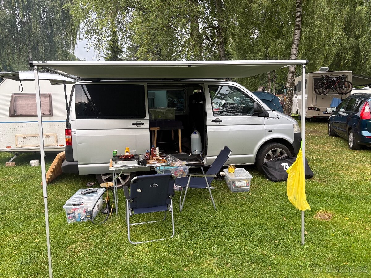 VW T5 CARAVELLE 2.5TDI 96KW 9 mist, camper PO SERVISU - 2