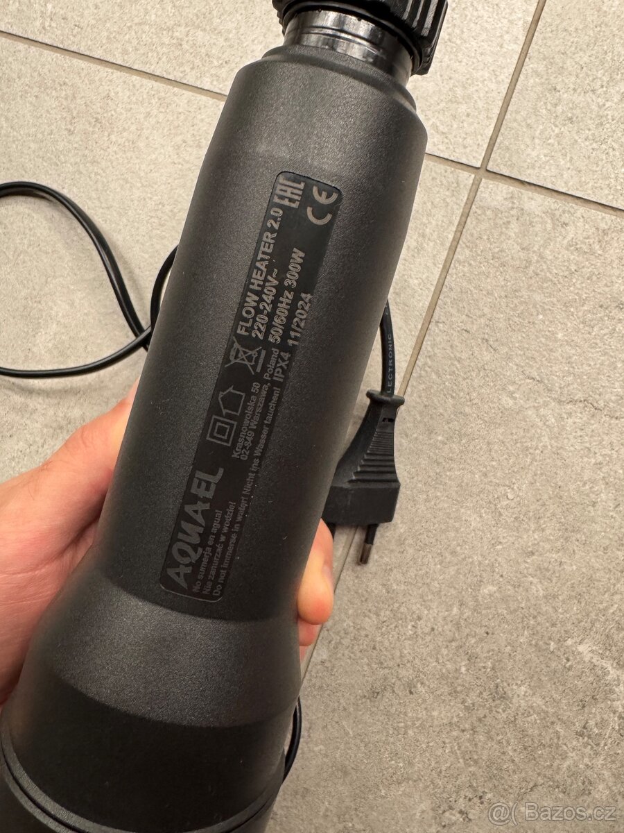 Aquael průtokové topítko FLOW 300W 2.0 - 2