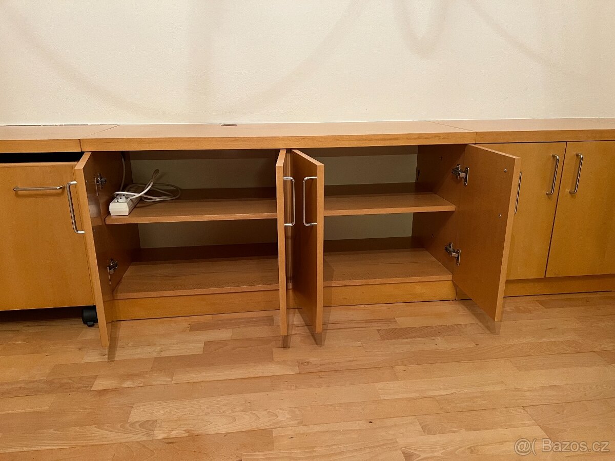 Nízká skříňka / komoda pod TV - 2