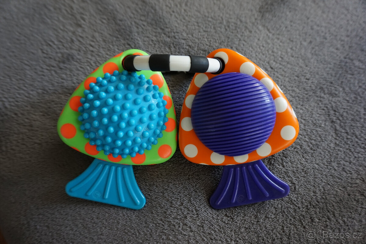 Pískací rybičky na kočárek - 2