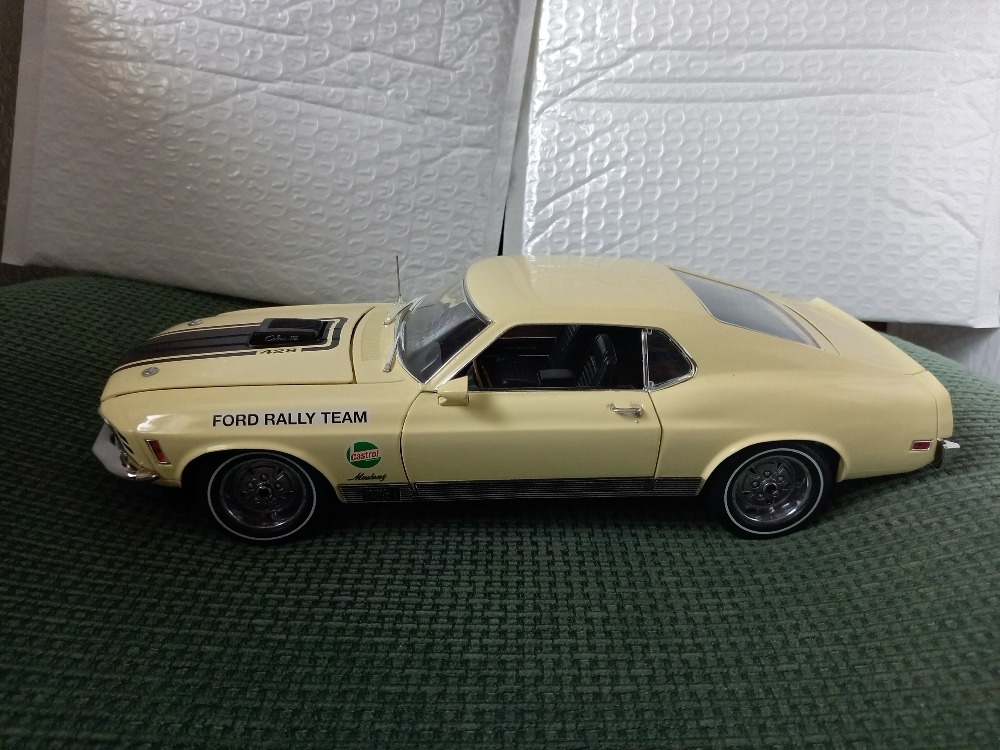Prodám Ford Mustang Mach 1 - 1:18 -Highway61-nový,limitovaný - 2