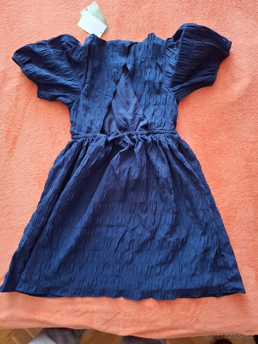 Nové dětské šaty - velikost 140 (9-10 let) - 2