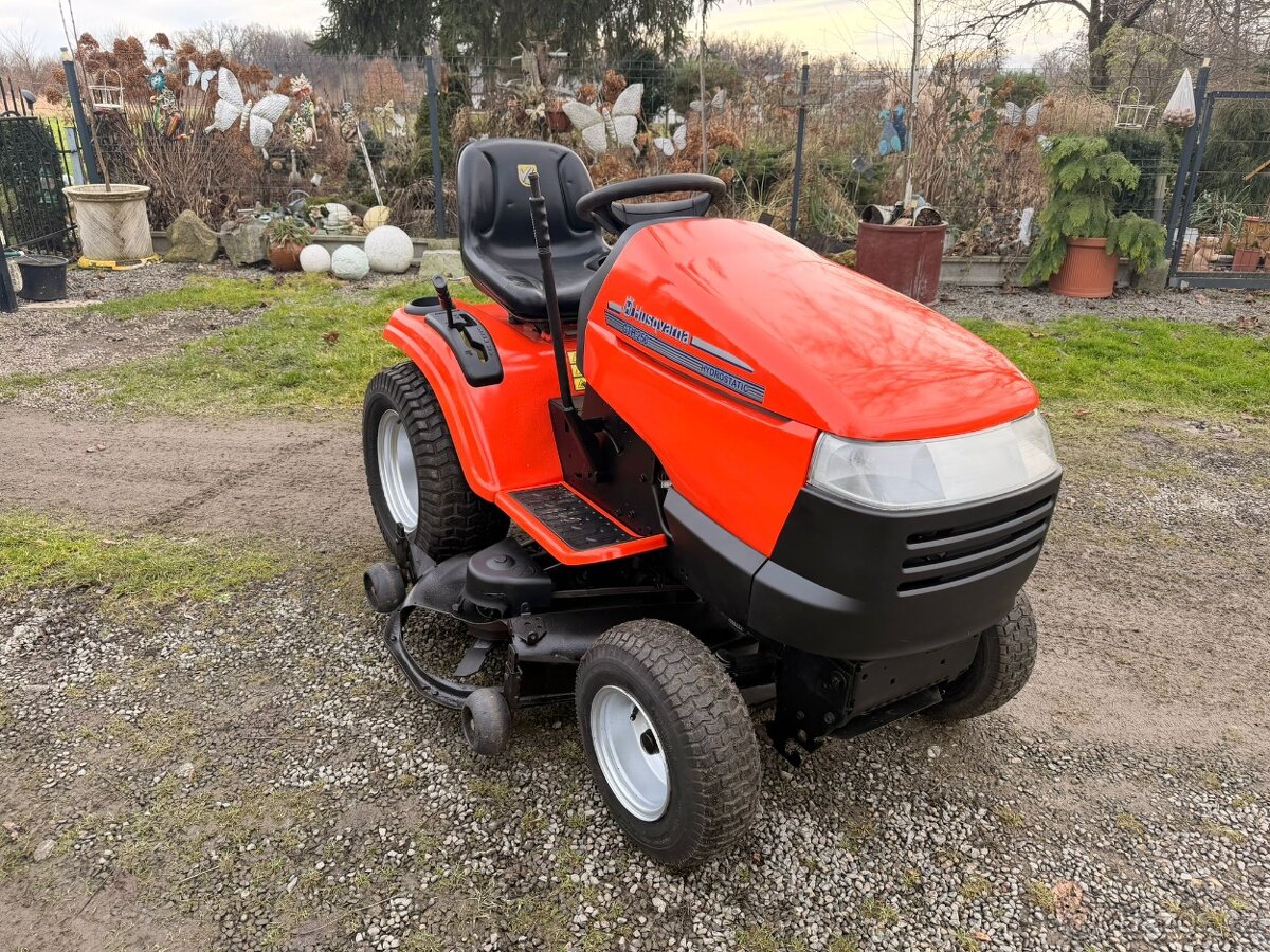 Zahradni traktor Husgvarna Gth250 akce 49900kc - 2