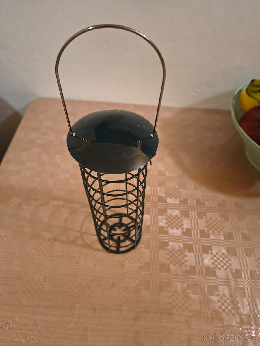 Krmítko na lojové koule - 2