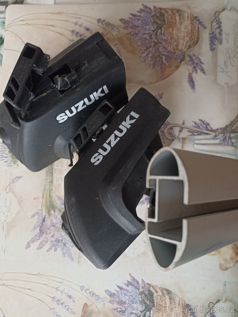 Nosnou patku na střešní příčník Suzuki - 2