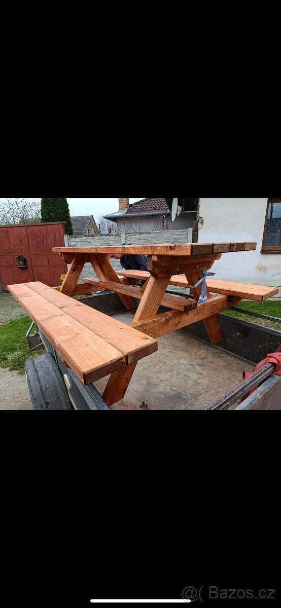 Zahradní lavička - 2