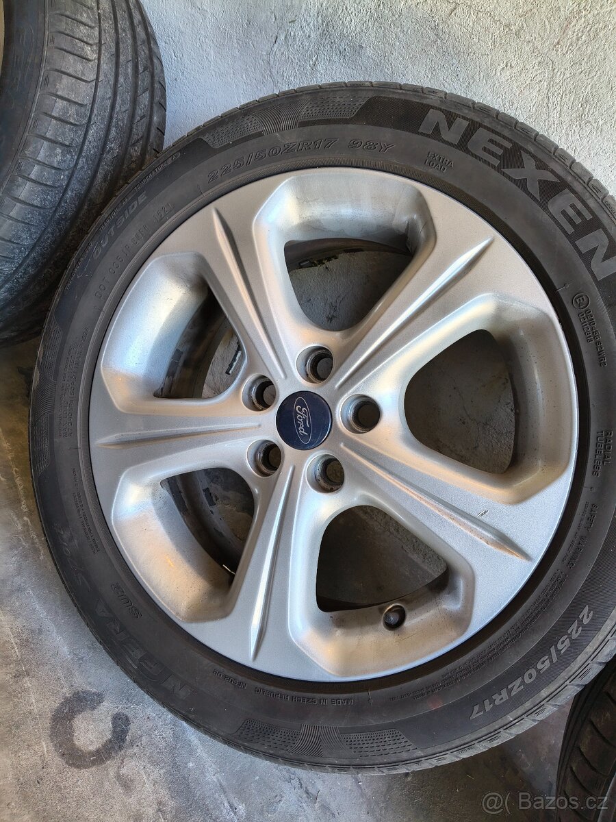 Pneu Ford Smax .Galaxy - 2