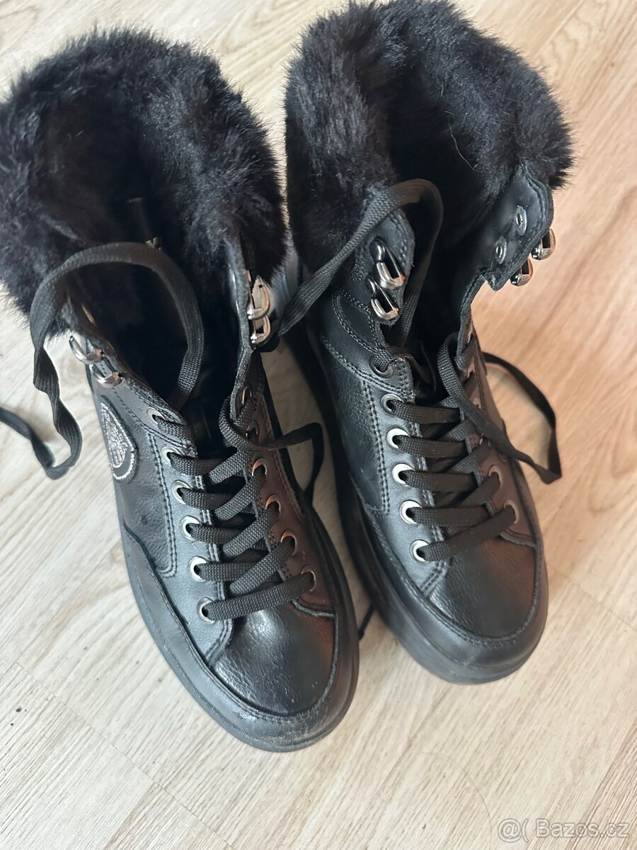Blauer Boty - 2