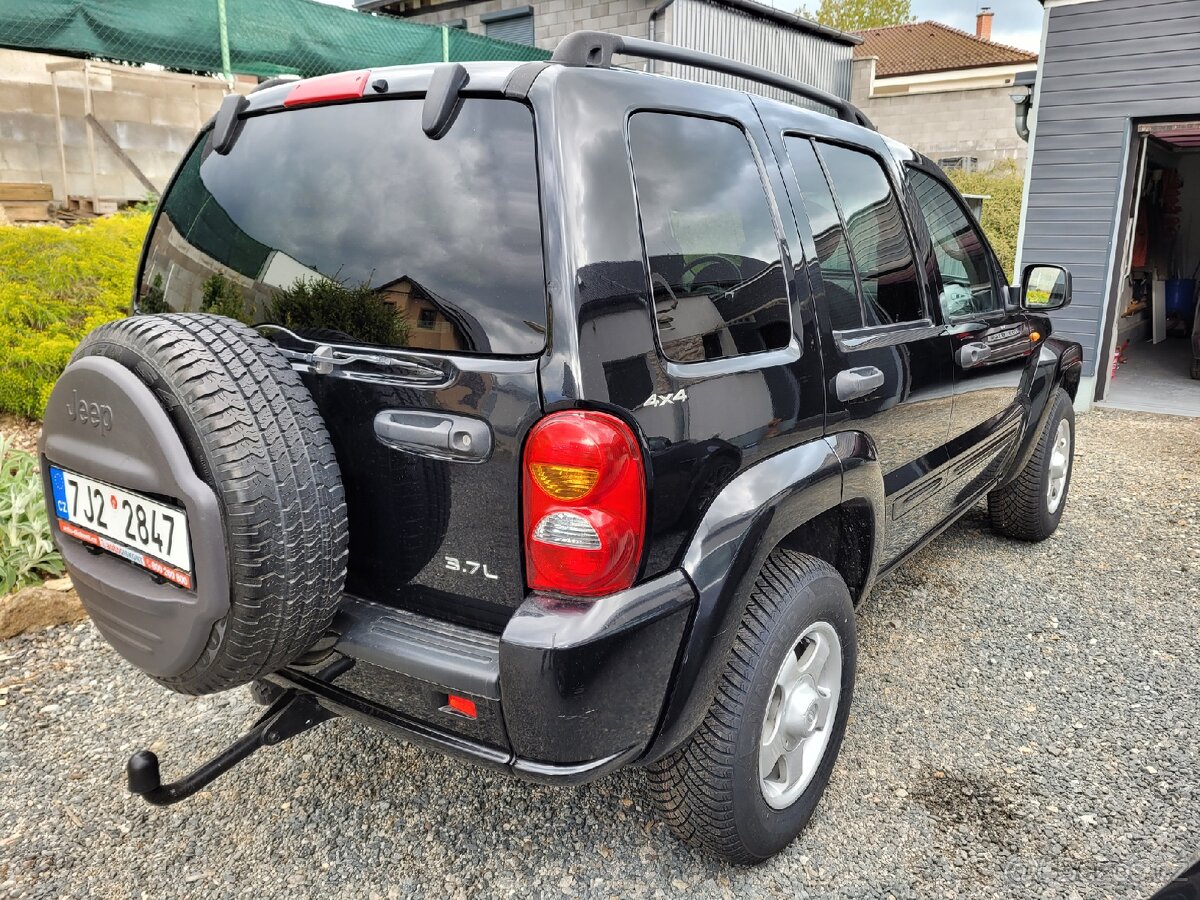 Jeep Cherokee (KJ) 3.7V6