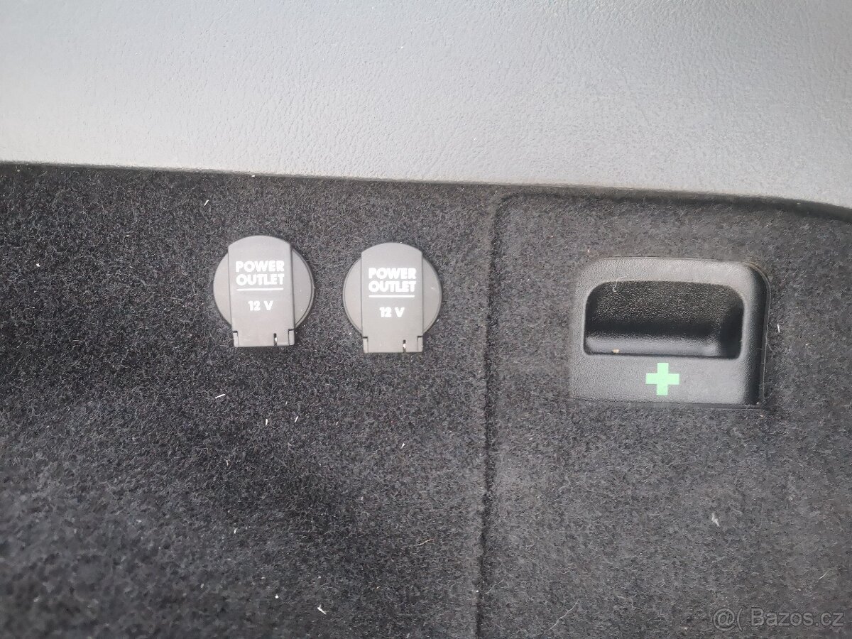 Prodám pravý zadní tapicirung na vw passat b5,5 - 2