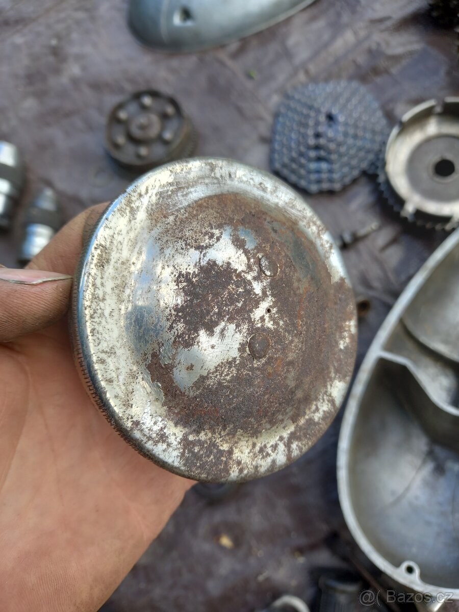 Víčko nádrže německé - BMW, NSU apod. - 2
