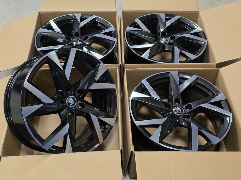 originál alu ŠKODA Superb IV Aniara 8x19" 5x112 ET44 R19 - 2