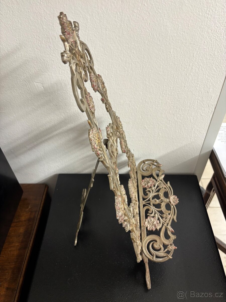 Secesní stojan na fotky - 2