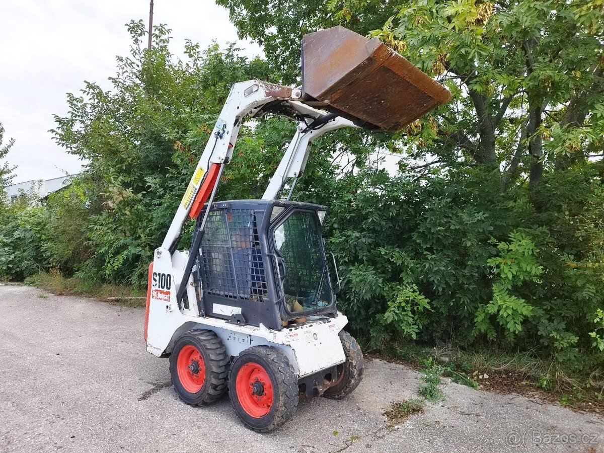 Šmykový nakladač Bobcat S100, TP. - 2