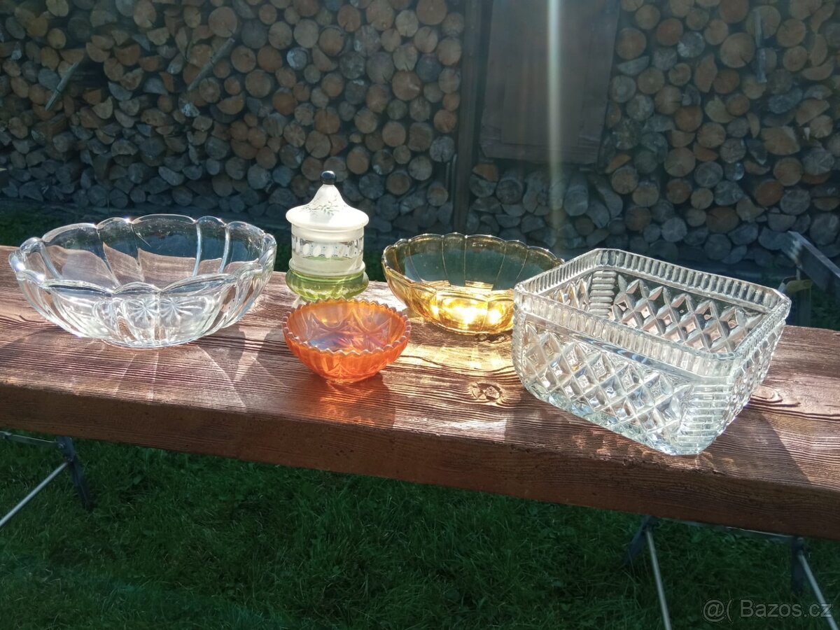 Retro skleněné misky, sklenice s víčkem - 2