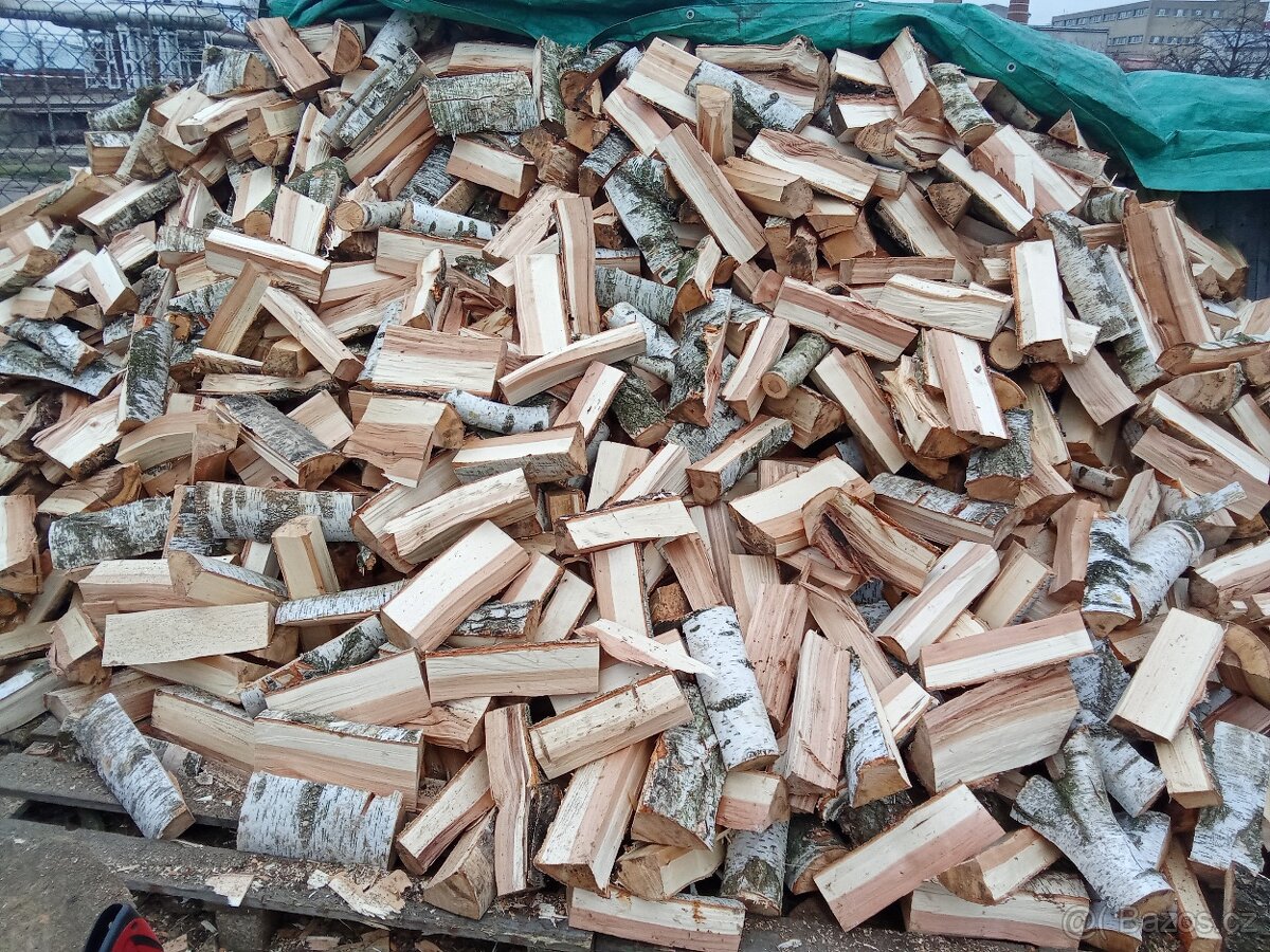 Palivové dřevo štípané - 2