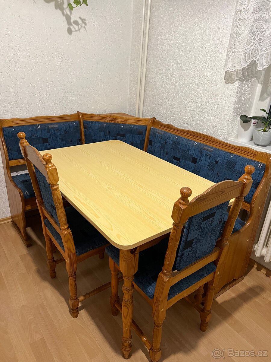 Rohová kuchyňská lavice - 2