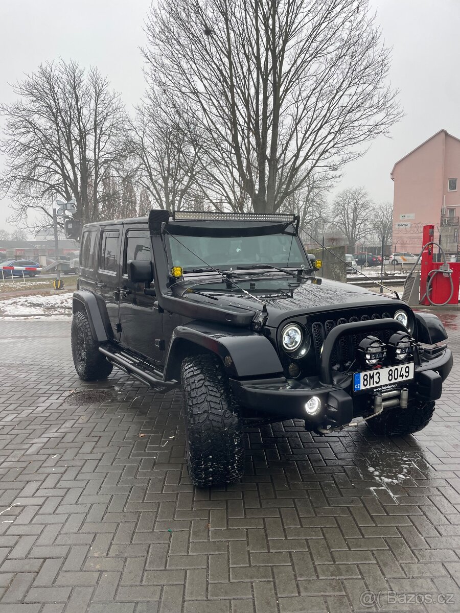 Jeep Wrangler - 2