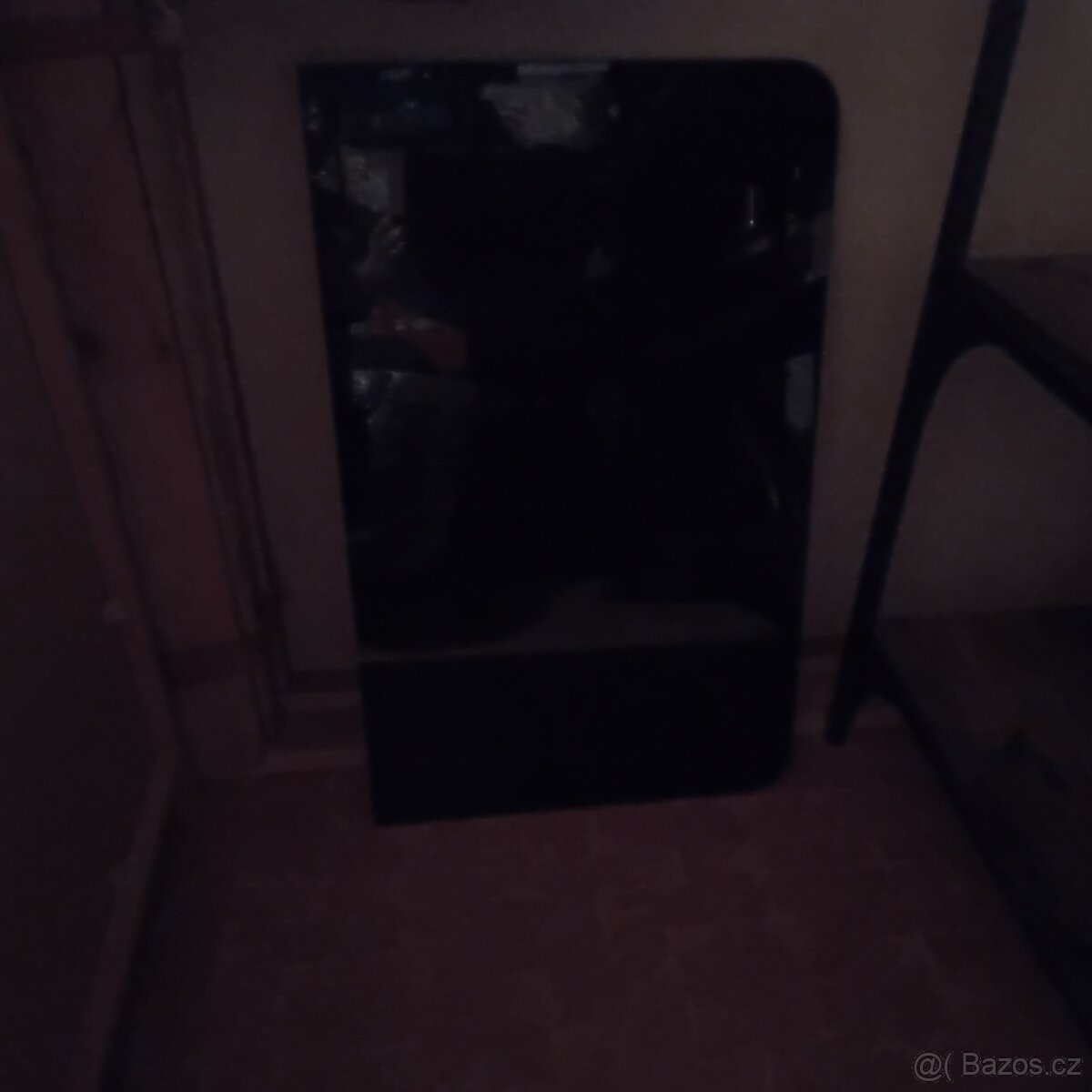 Černé starožitné sklo - 2