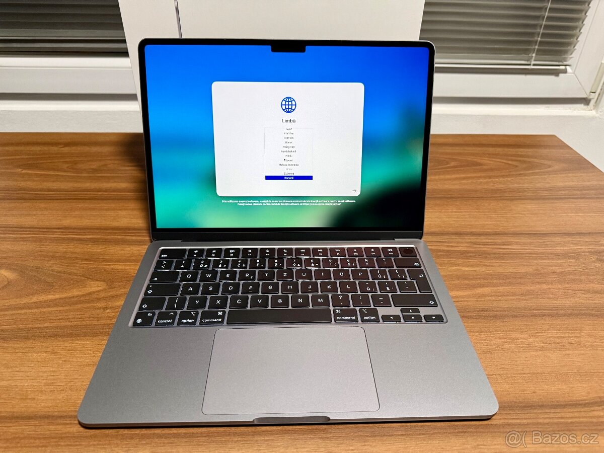 MacBook Air M3 16/256GB Space Gray - 2