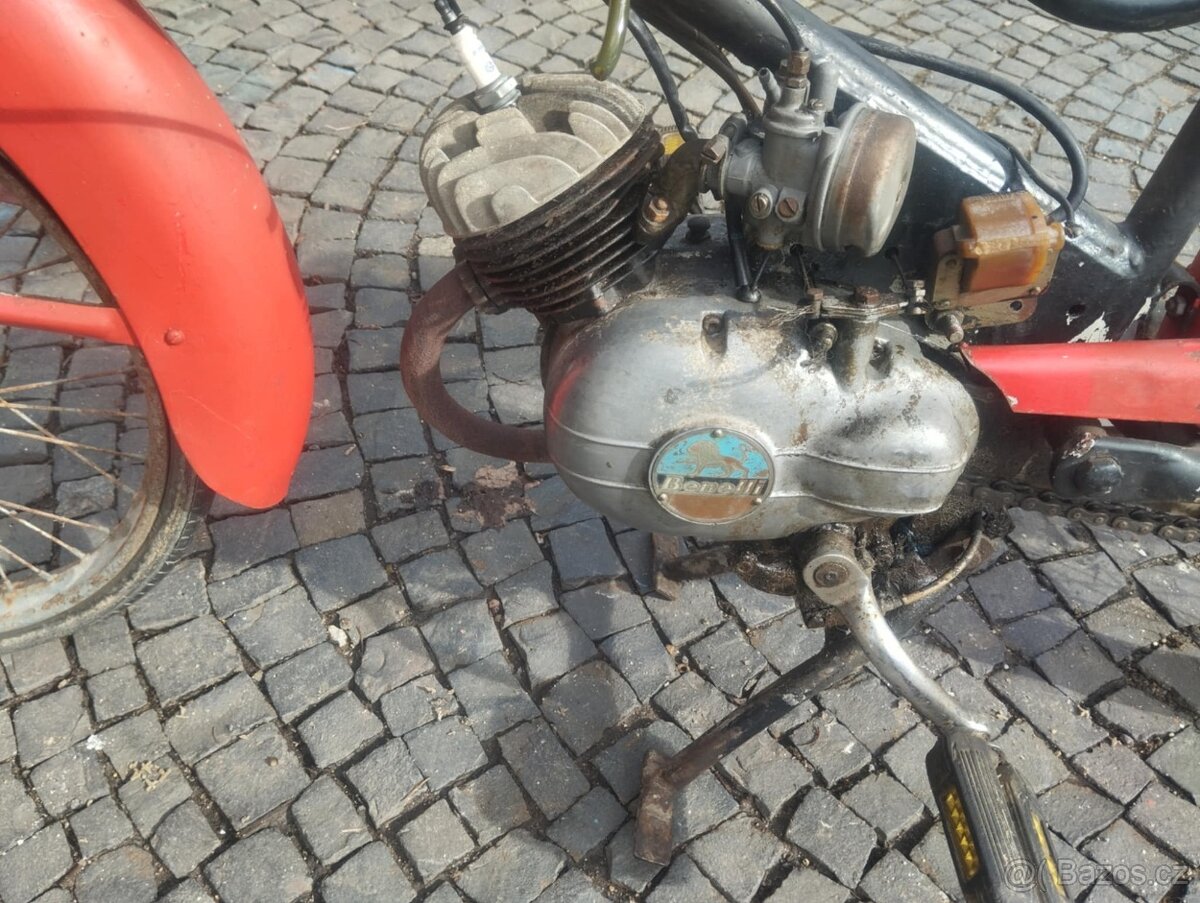 Moped Beneli - 2
