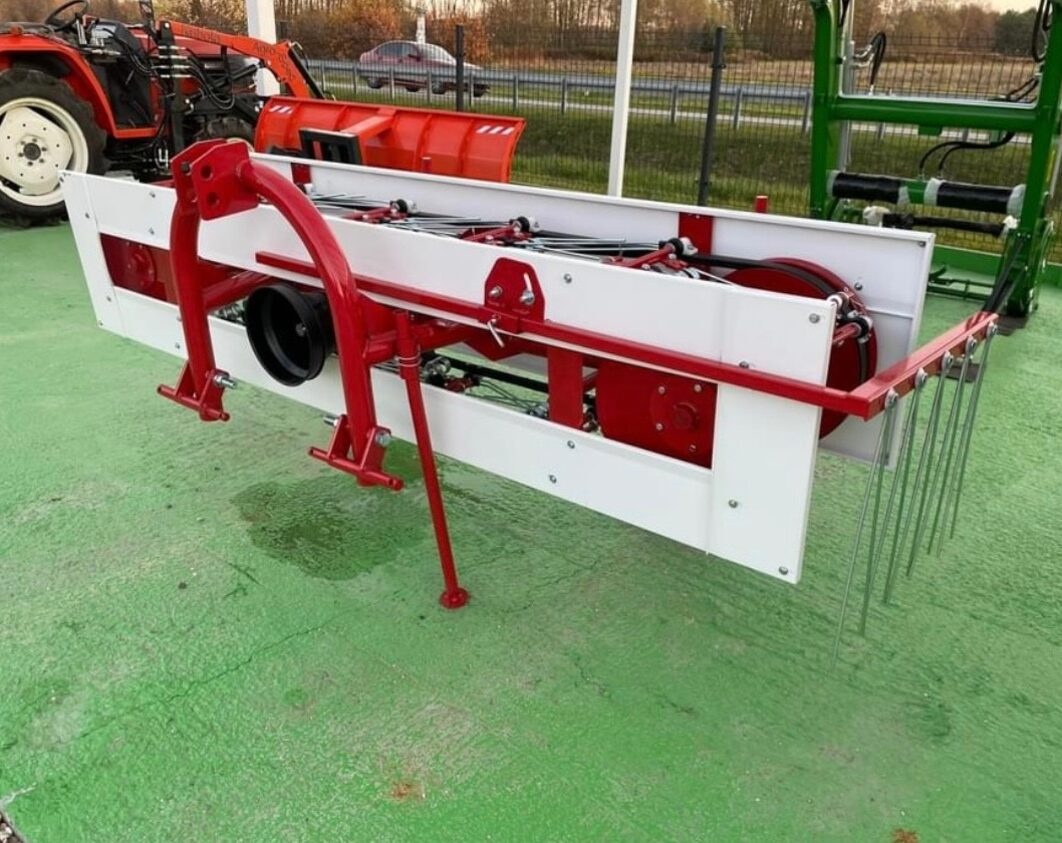 Pasový shrnovač sena za traktor - 2