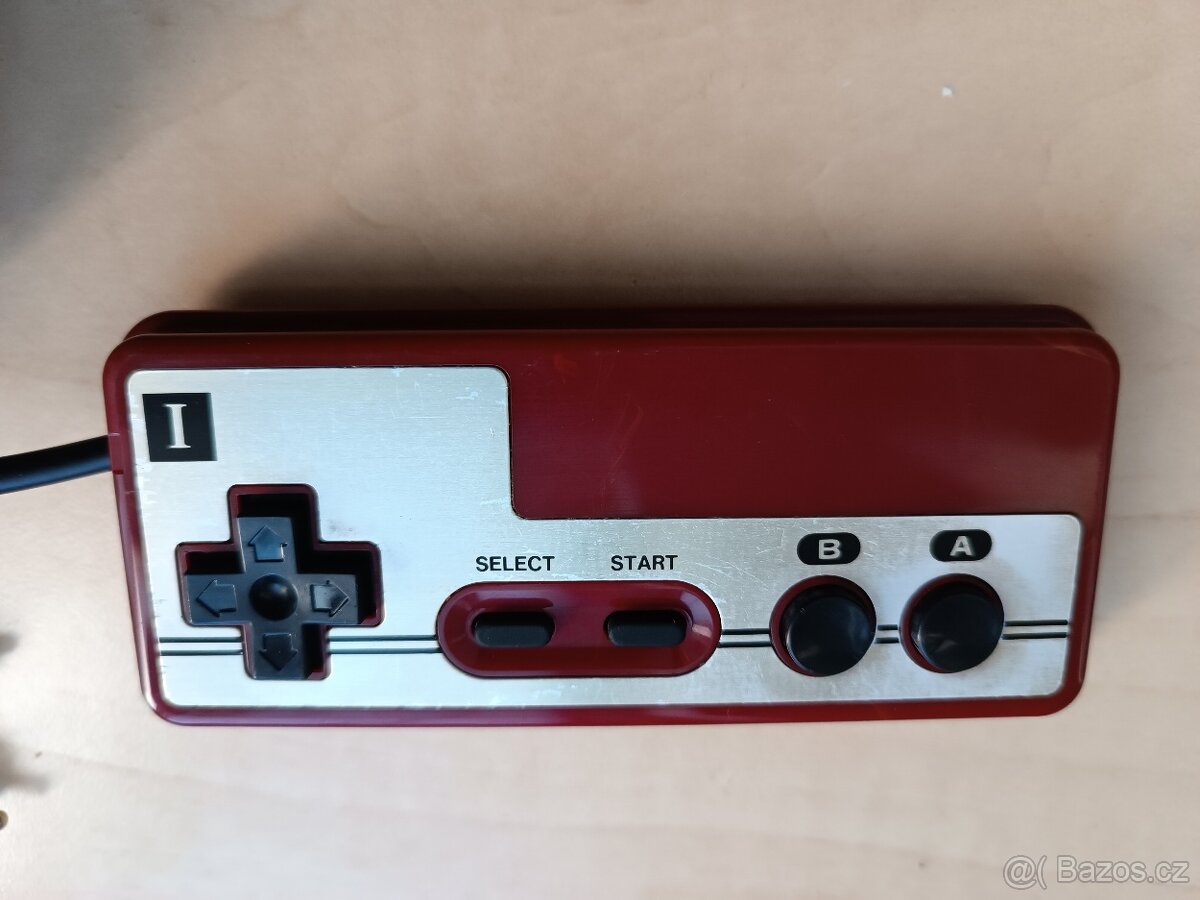 Nintendo Famicom + 49ks hry - 2