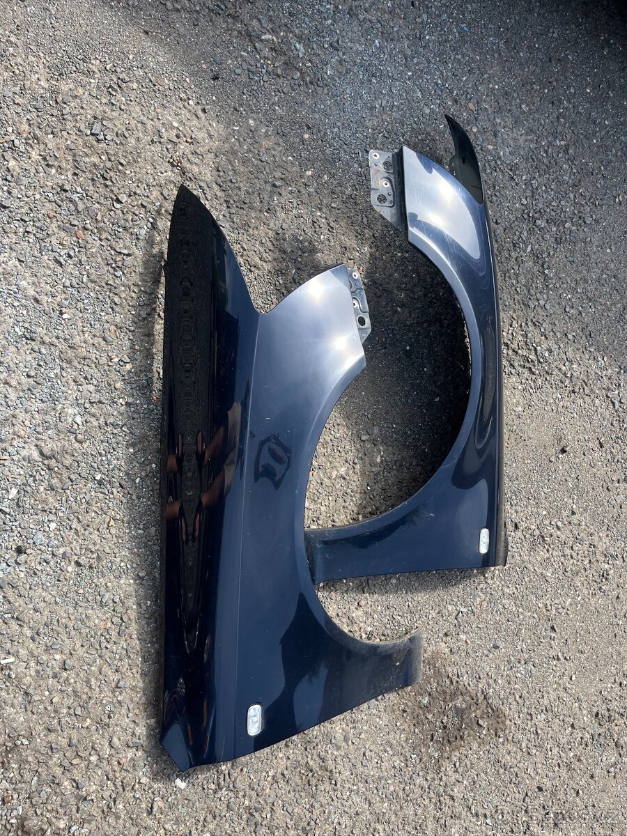 Audi A6 4F blatník - 2