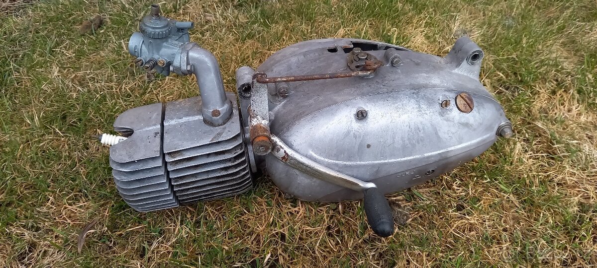 Jawa Pionýr 05 - motor - 2